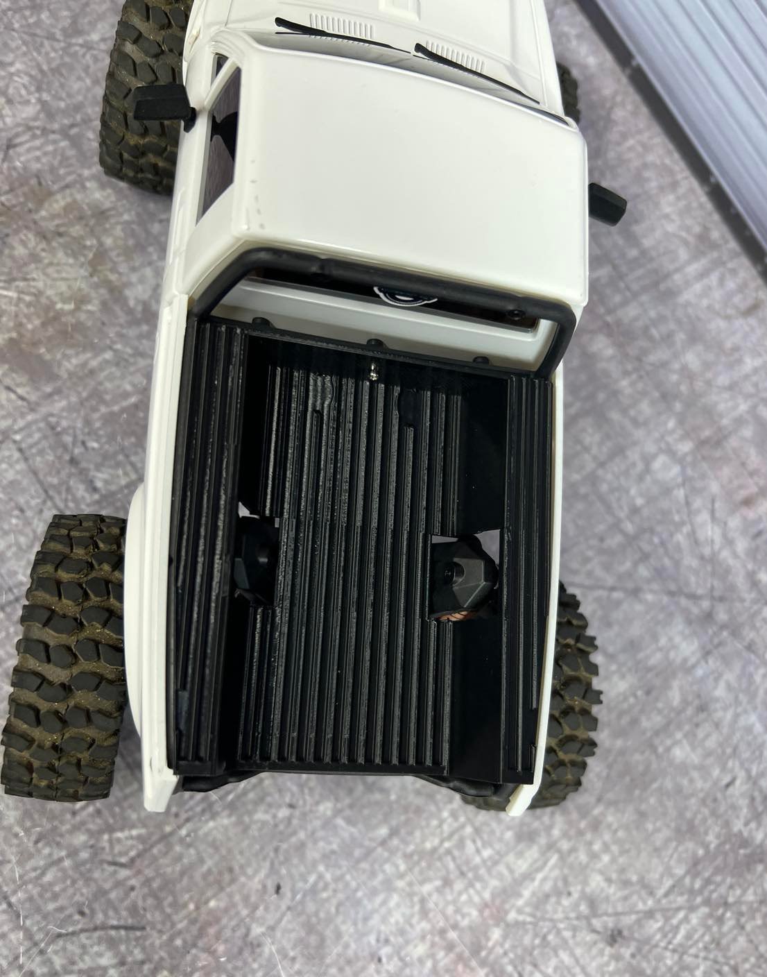 IR60 DROP IN BED FOR TRX4M