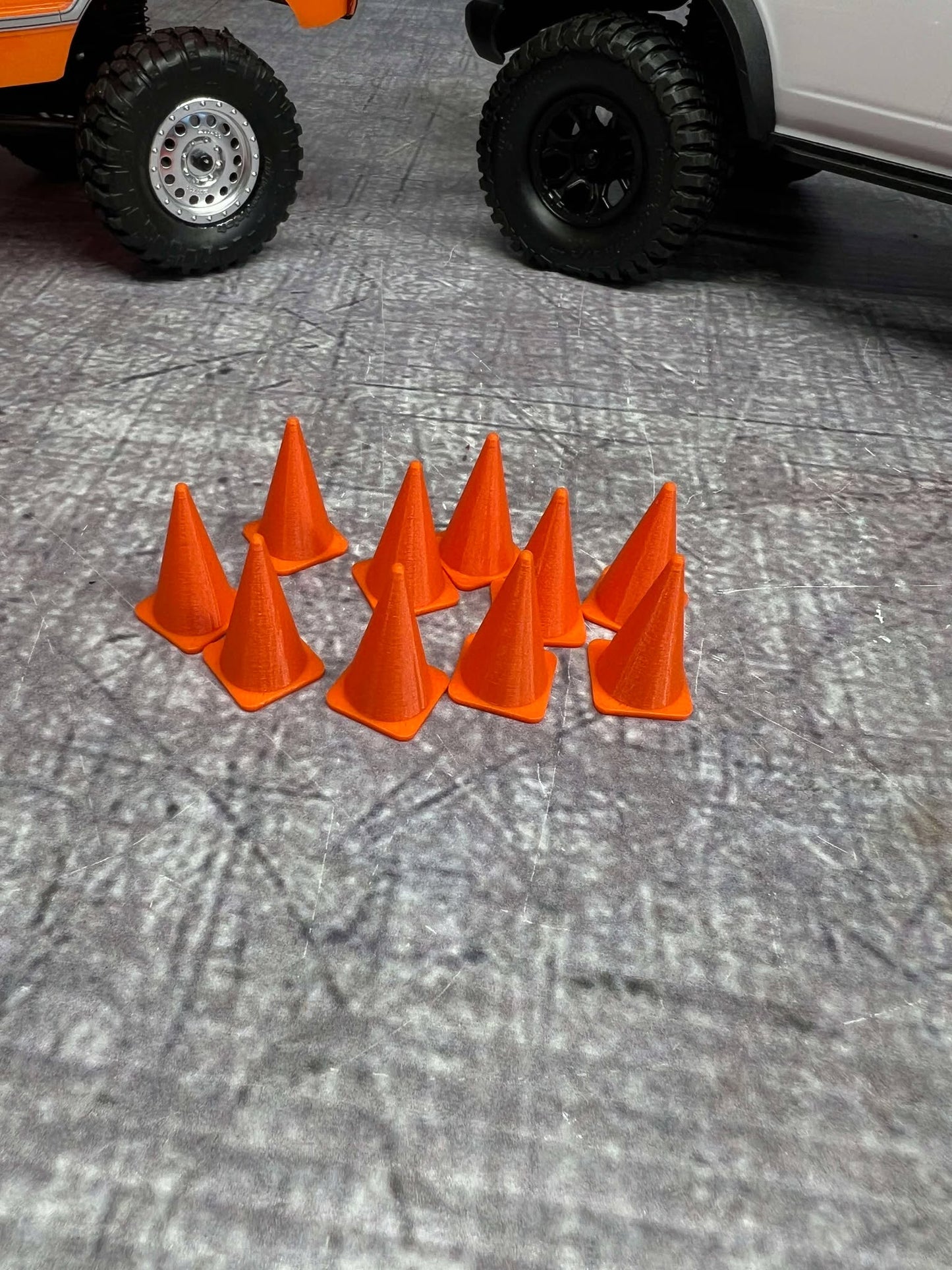 1/24 Scale 10 Pack Road Cones