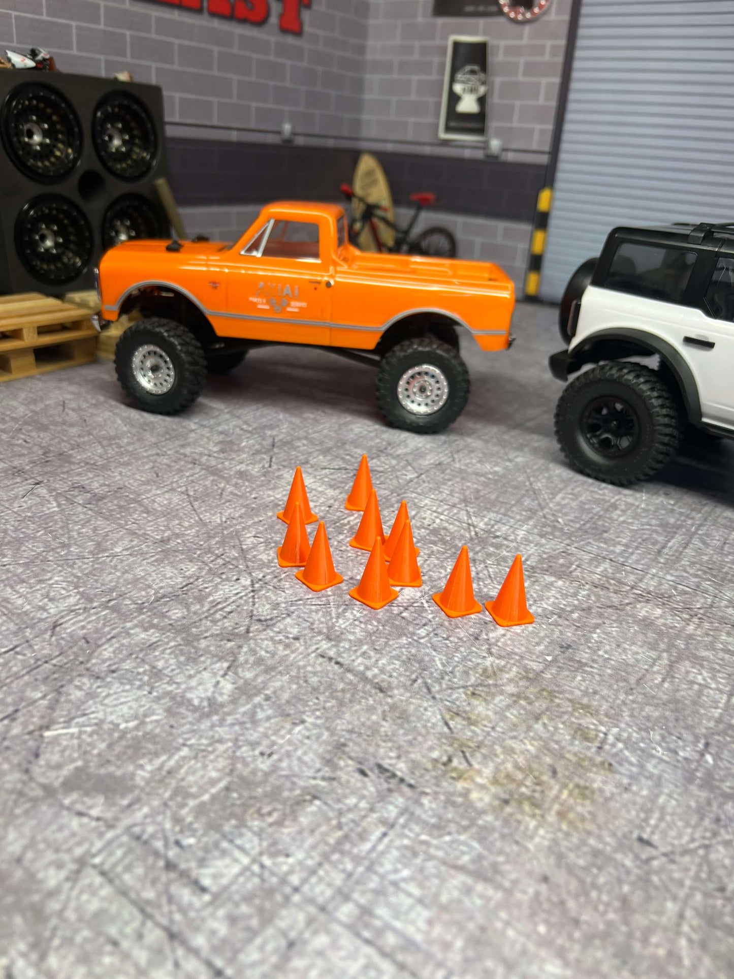 1/24 Scale 10 Pack Road Cones
