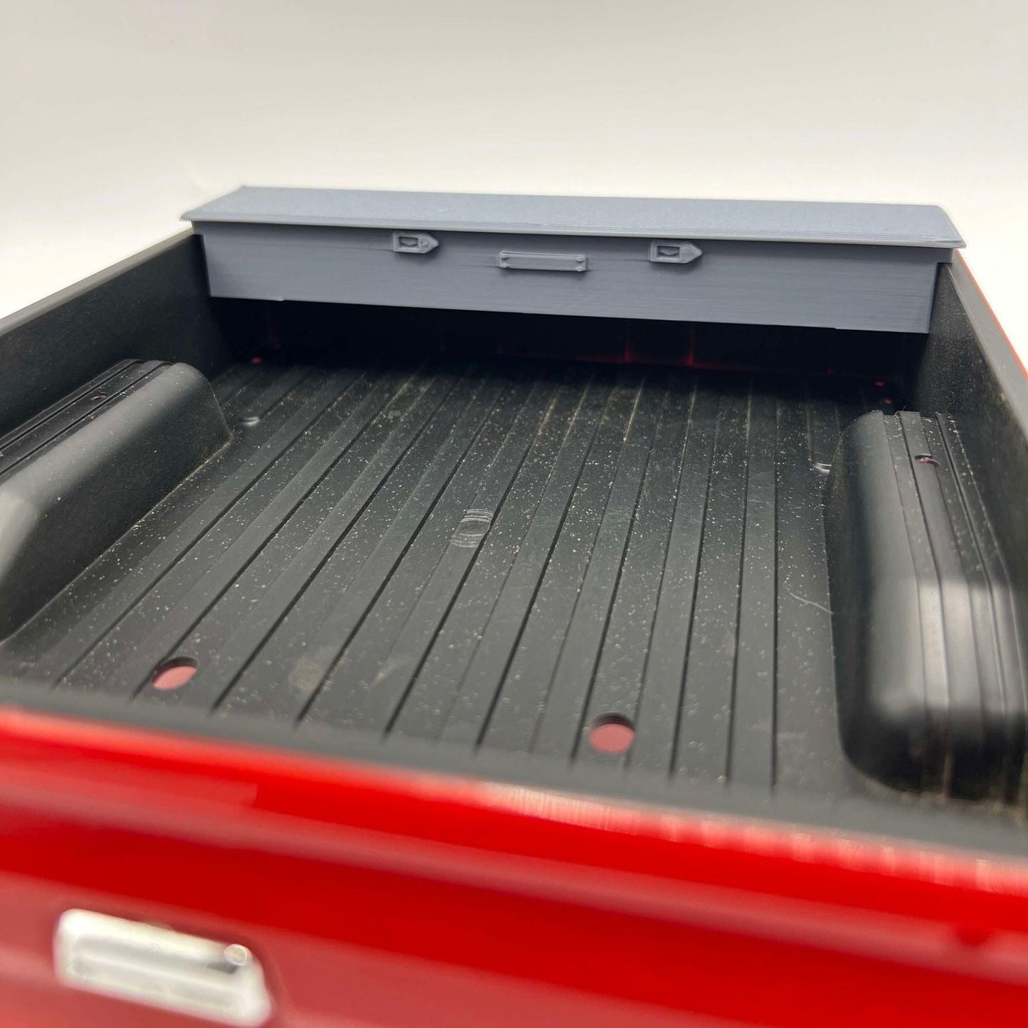 1/10 Bed Tool Box