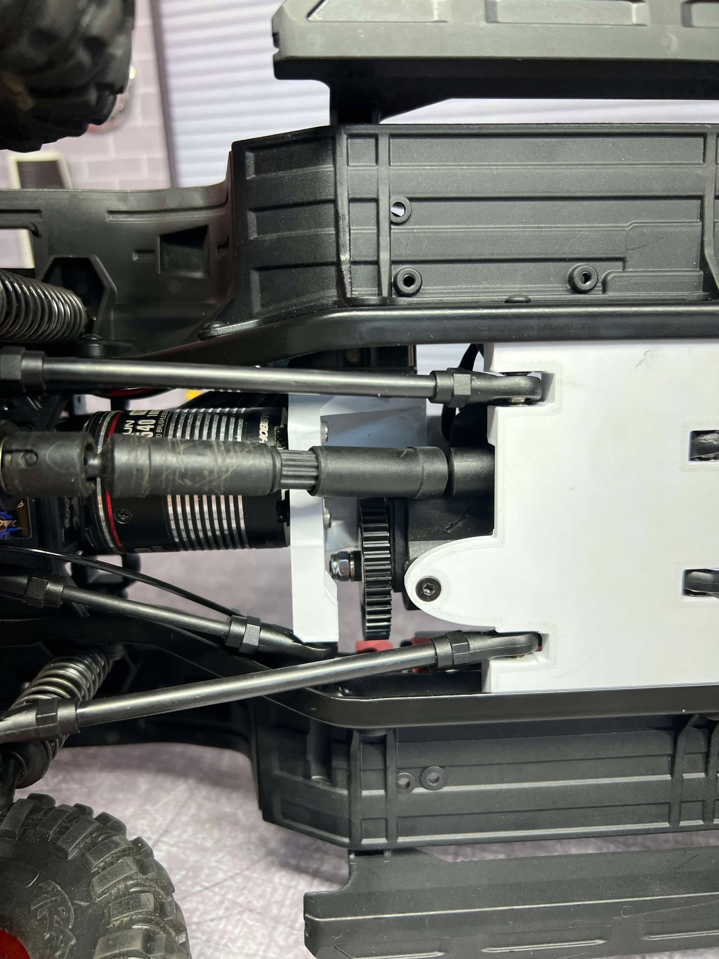 TRAXXAS TRX4 RTR FLAT BELLY SKID & MOTOR MOUNT