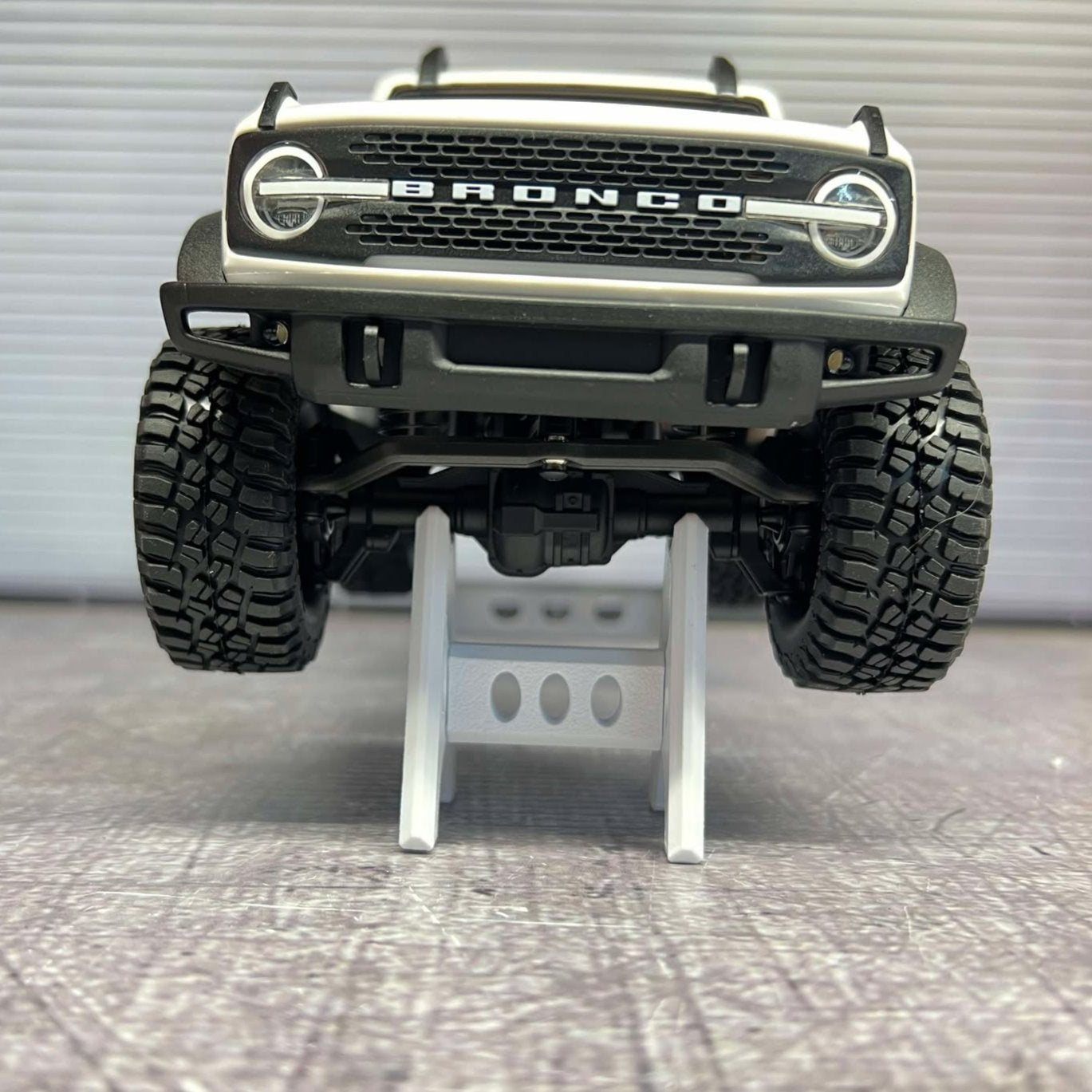 TRX4M AXLE STAND