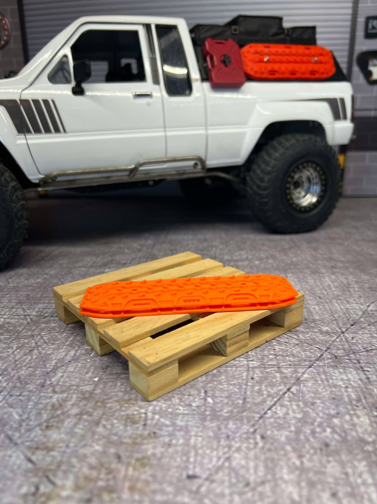 1/10 Scale Stackable Sand Ladders